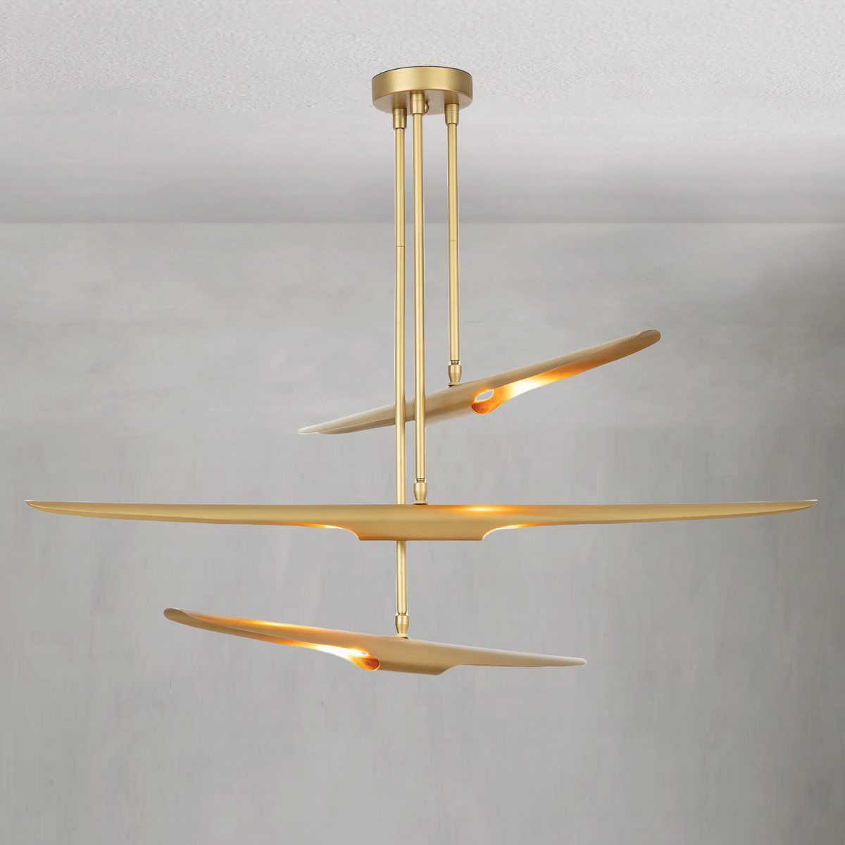 Pulsara Chandelier, steel in natural brass