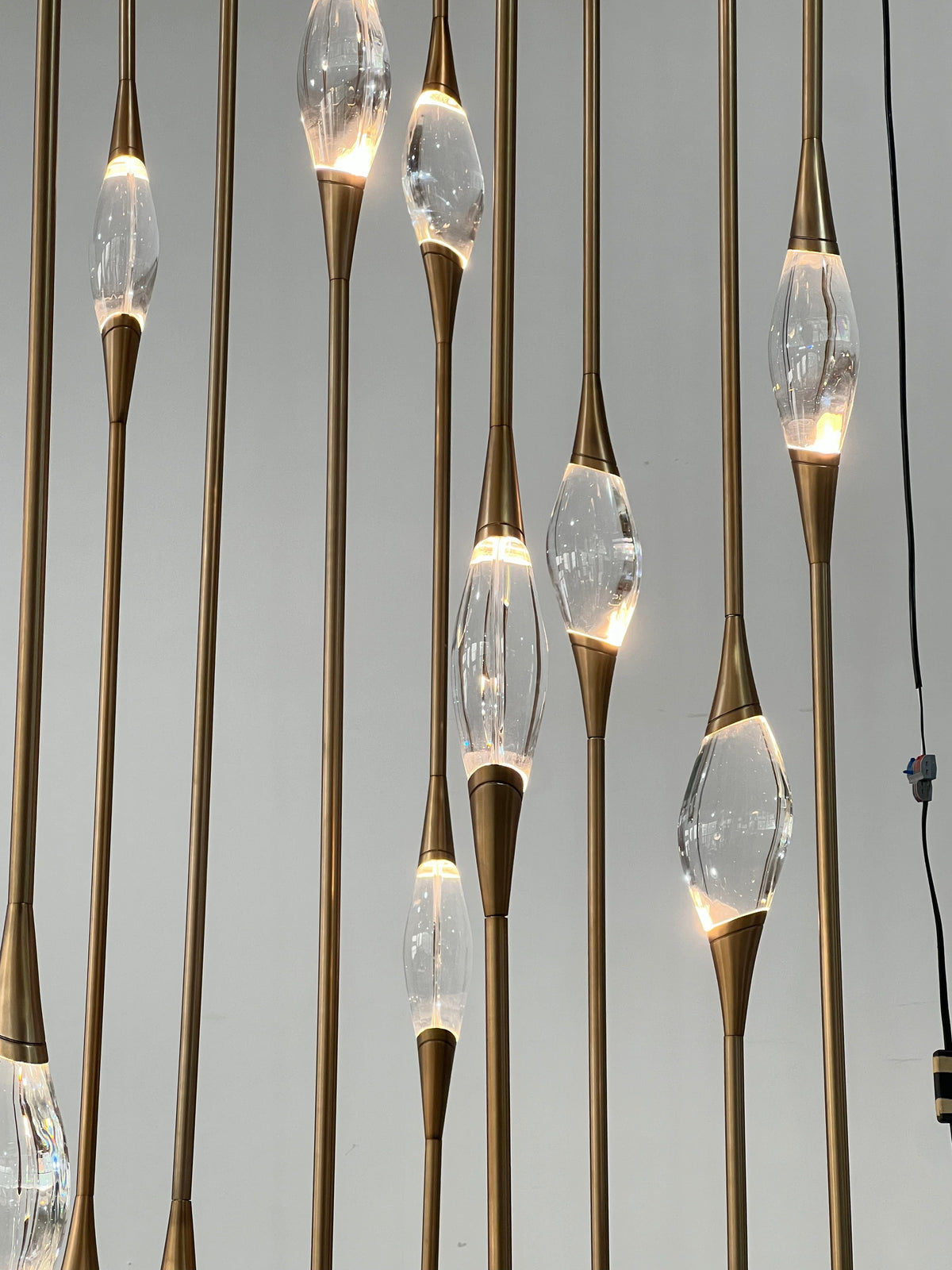 PEZEO CRYSTAL CHANDELIER - view 4