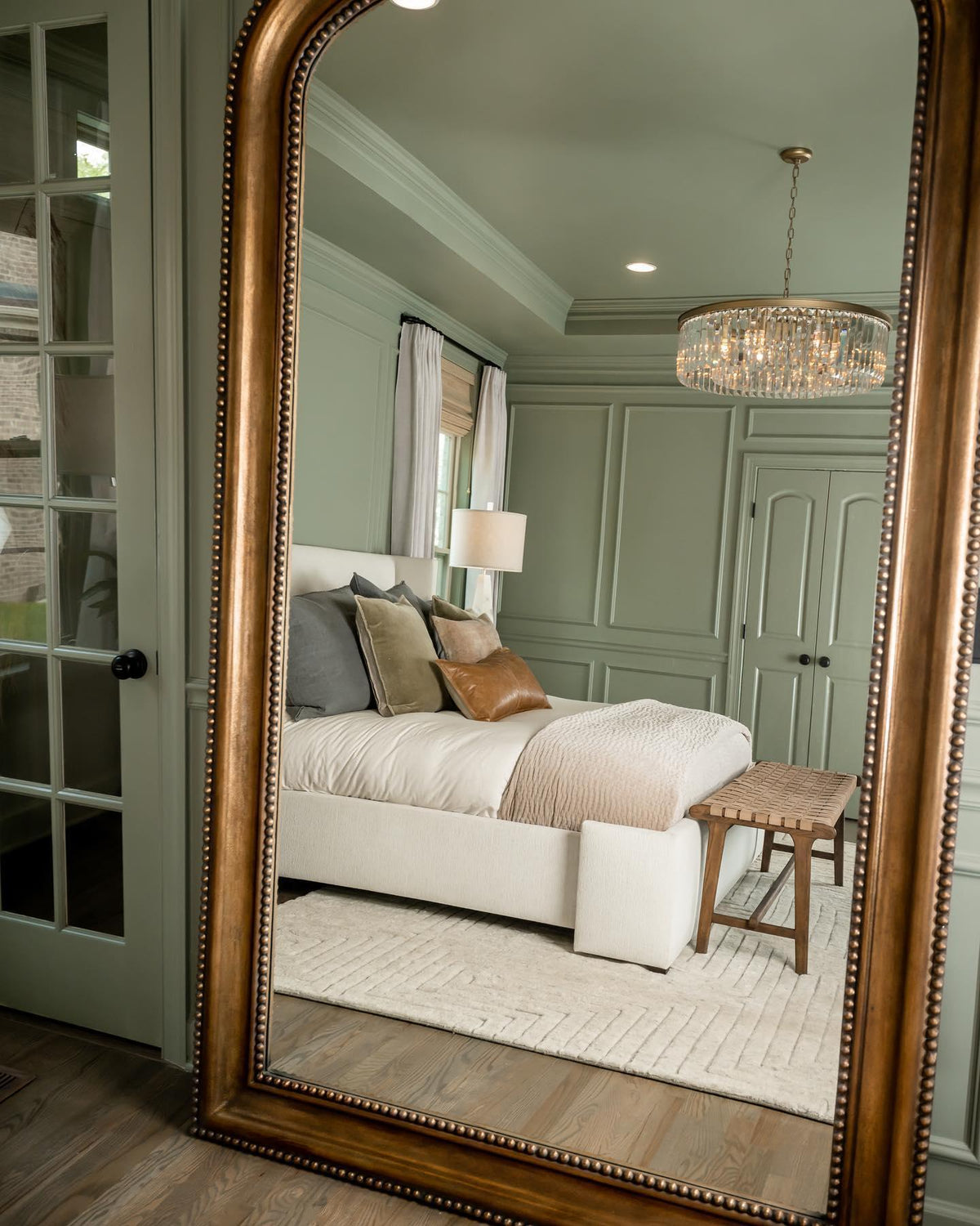 Leyland Round Chandelier - view 18