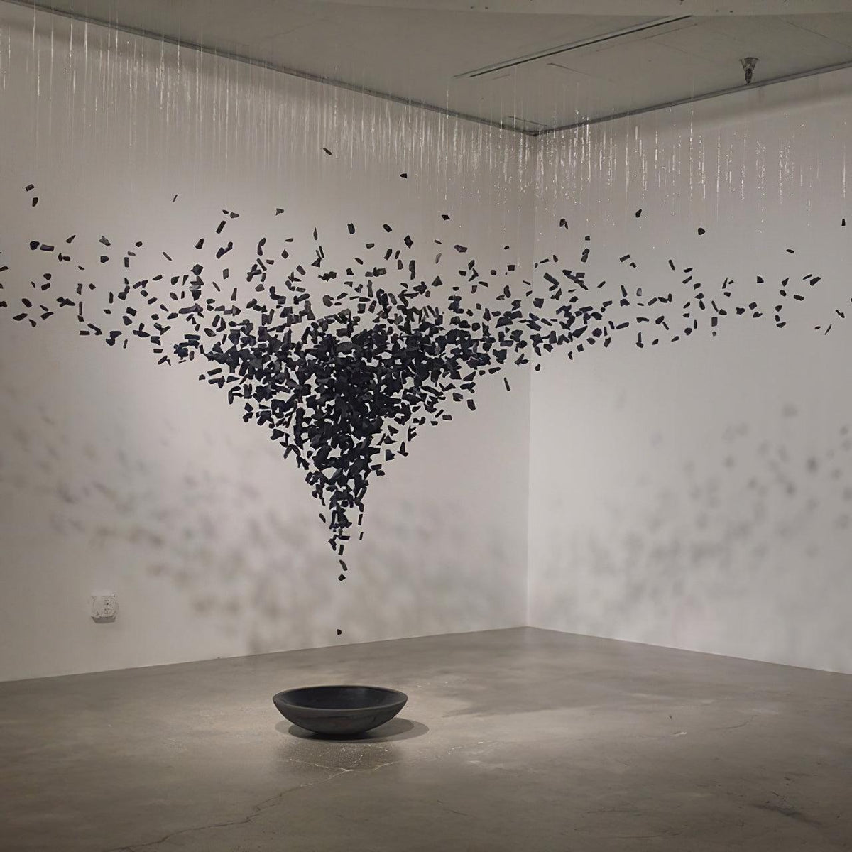 Black Stones Chandeliers - view 8