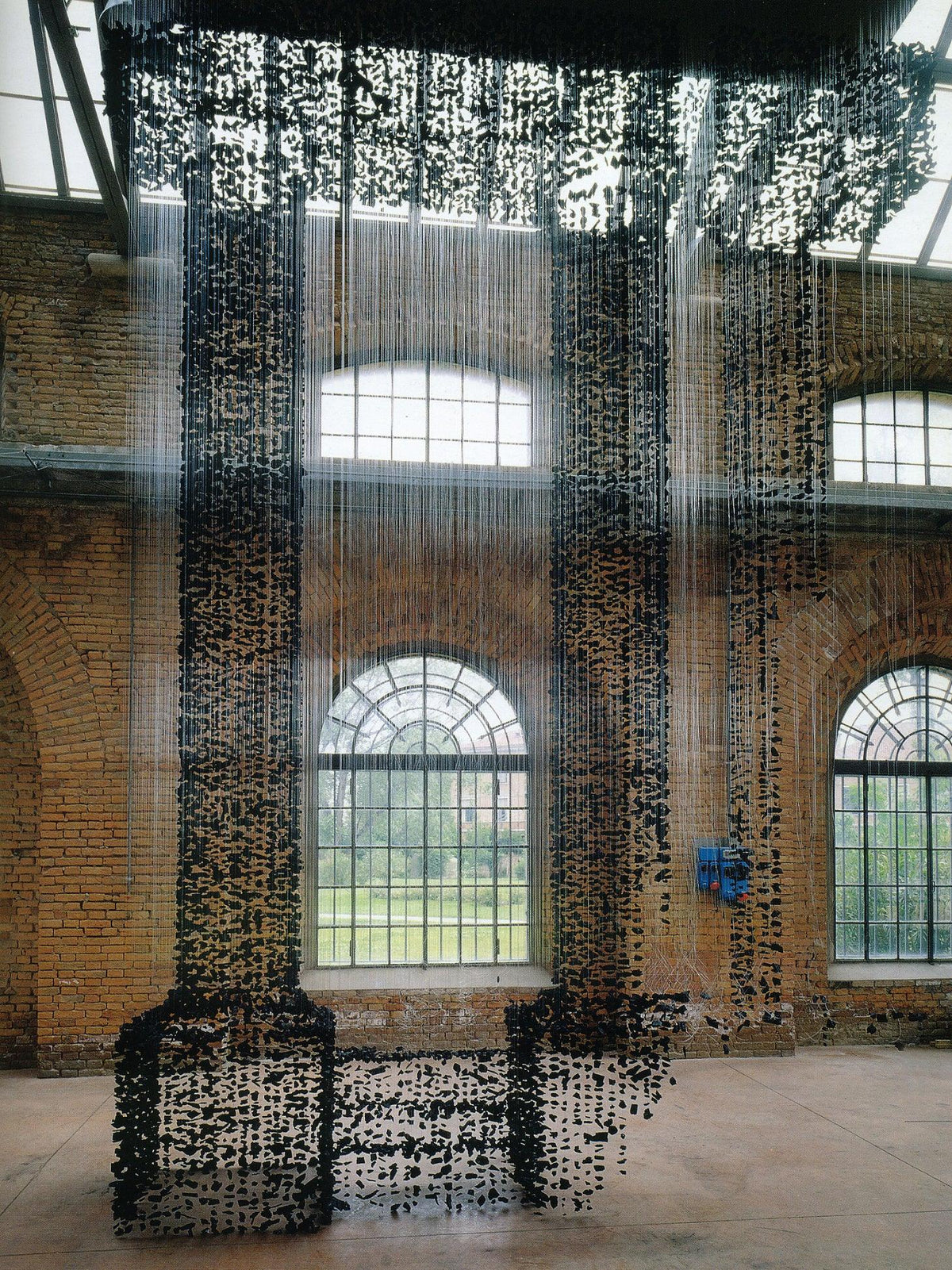 Black Stones Chandeliers - view 56