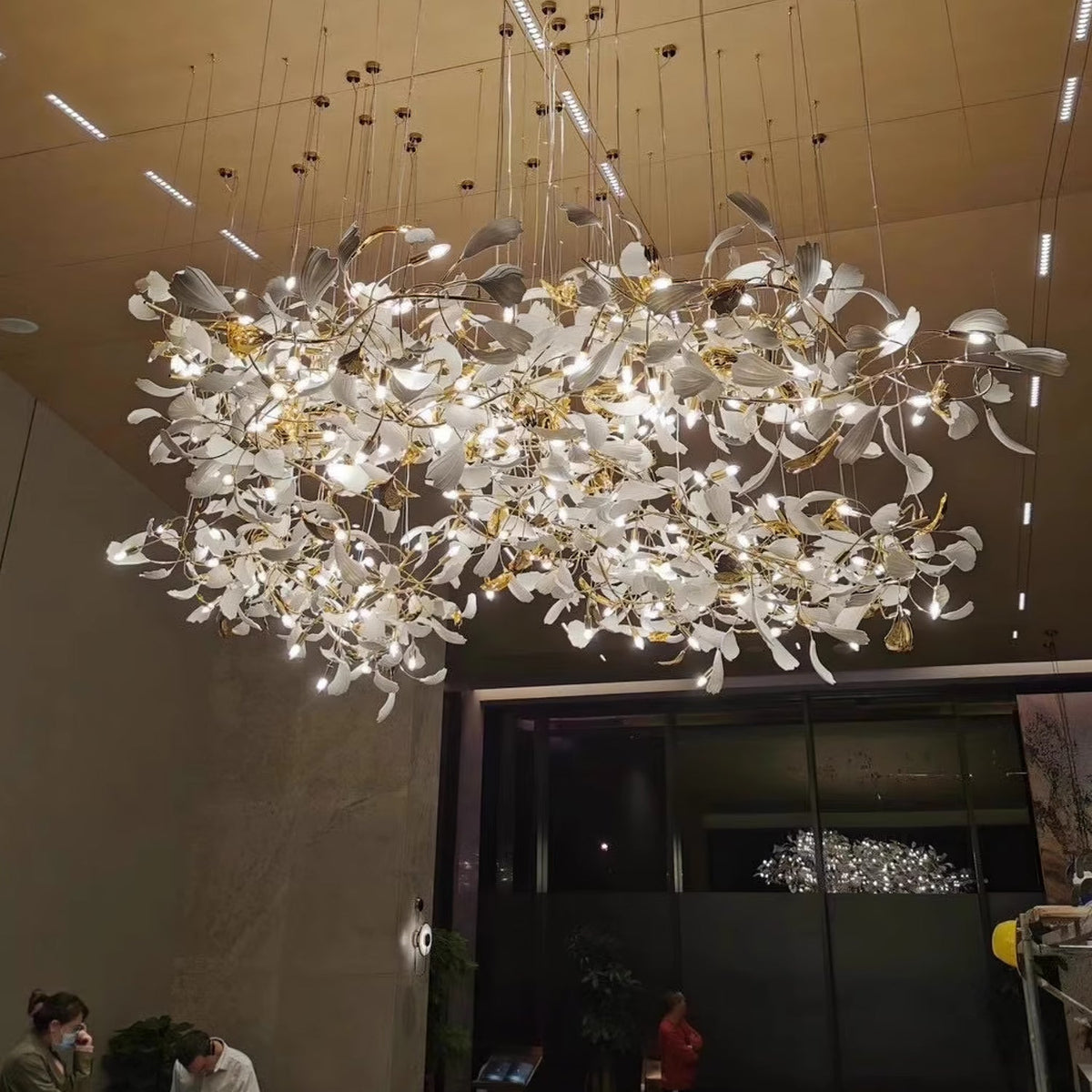 Gingko Leaves Ceramics Spiral Branch Chandelier - view 9