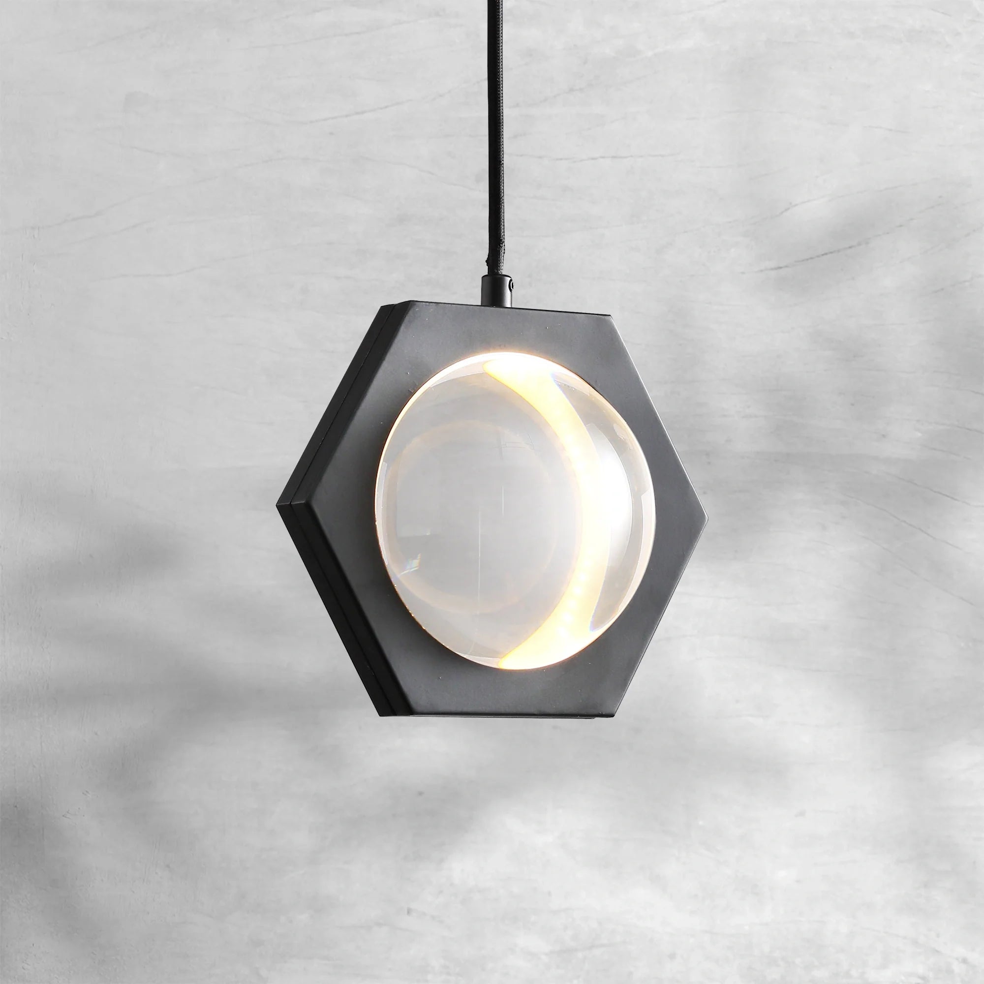 Eldric Grand Pendant 5"D