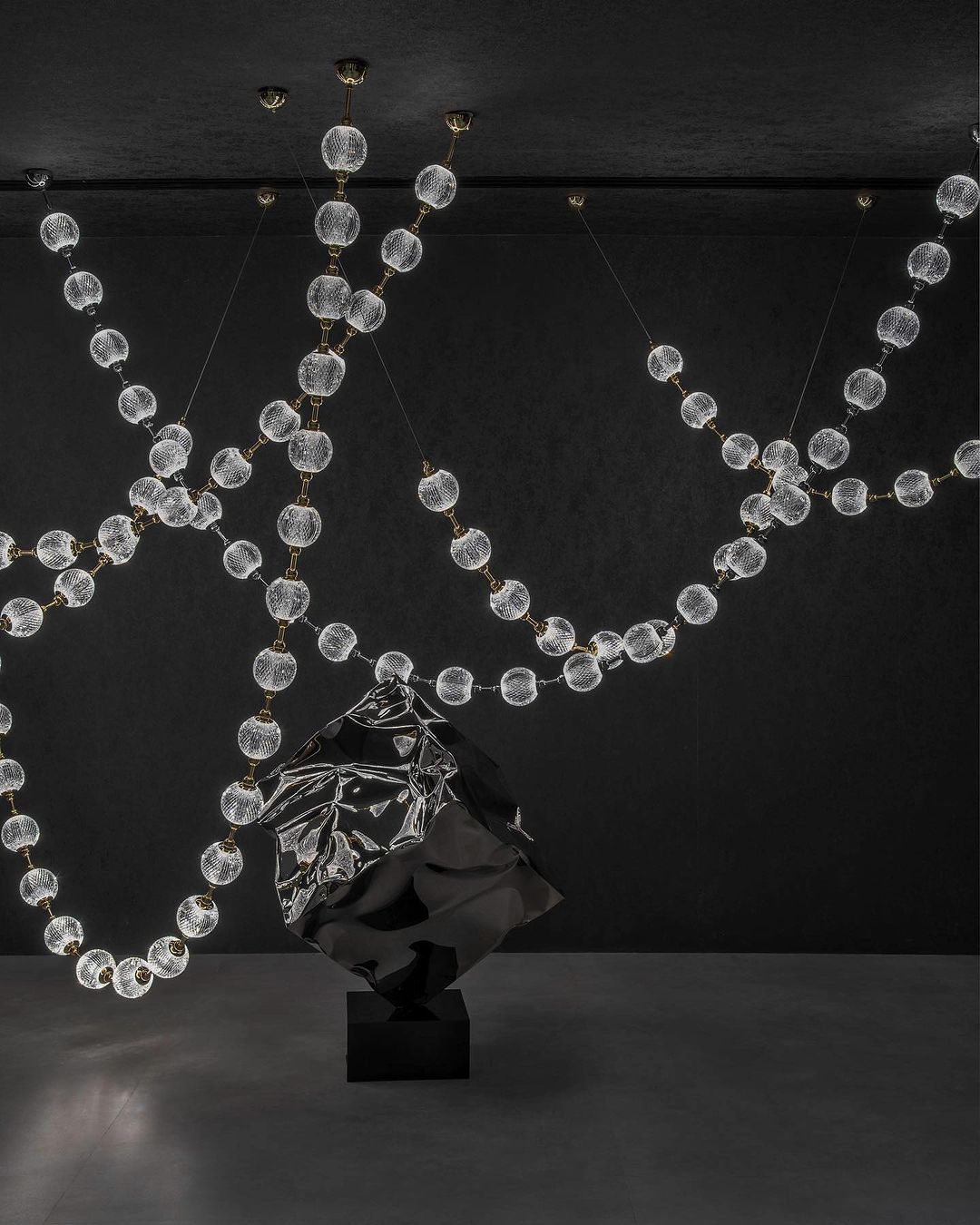 Modern Creative Pearl Necklace Chandelier for Living Room/Staircase/Foyer/Entryway - view 8