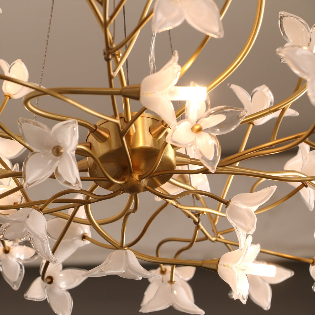 Veitchii Flower Branch Chandelier, brass - view 10