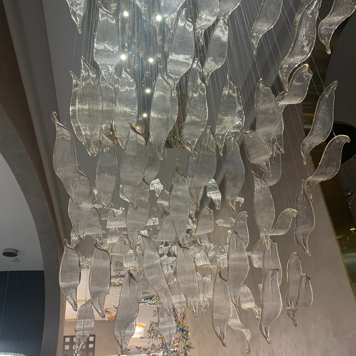 Modern Creative Luxury Seagull Shape Floating Leaves Chandelier for Kitchen Island/Dining Room - view 7