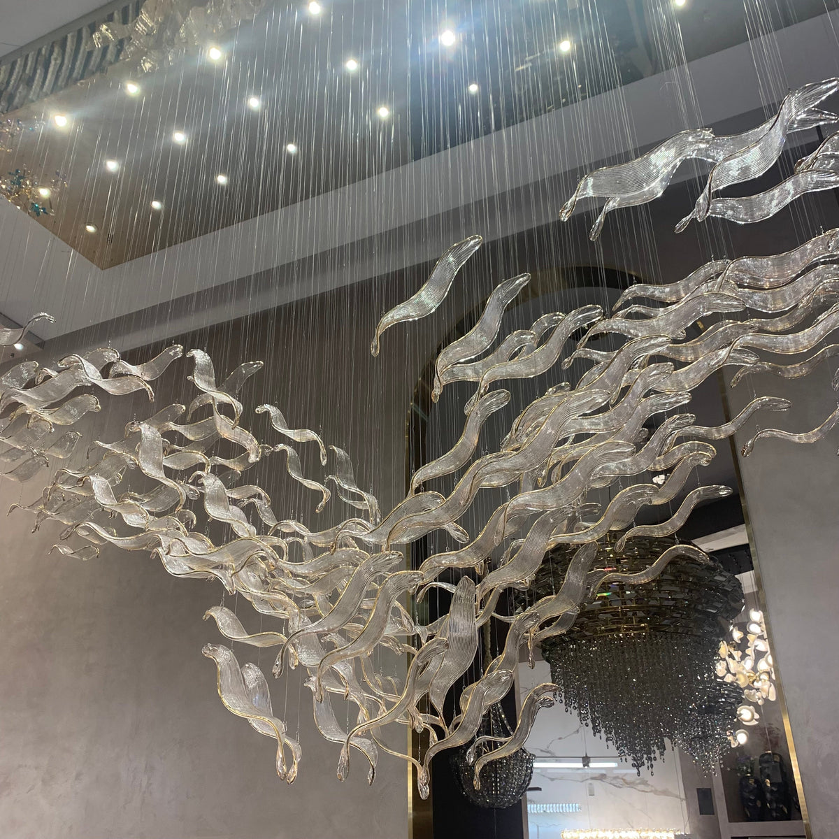 Modern Creative Luxury Seagull Shape Floating Leaves Chandelier for Kitchen Island/Dining Room - view 4