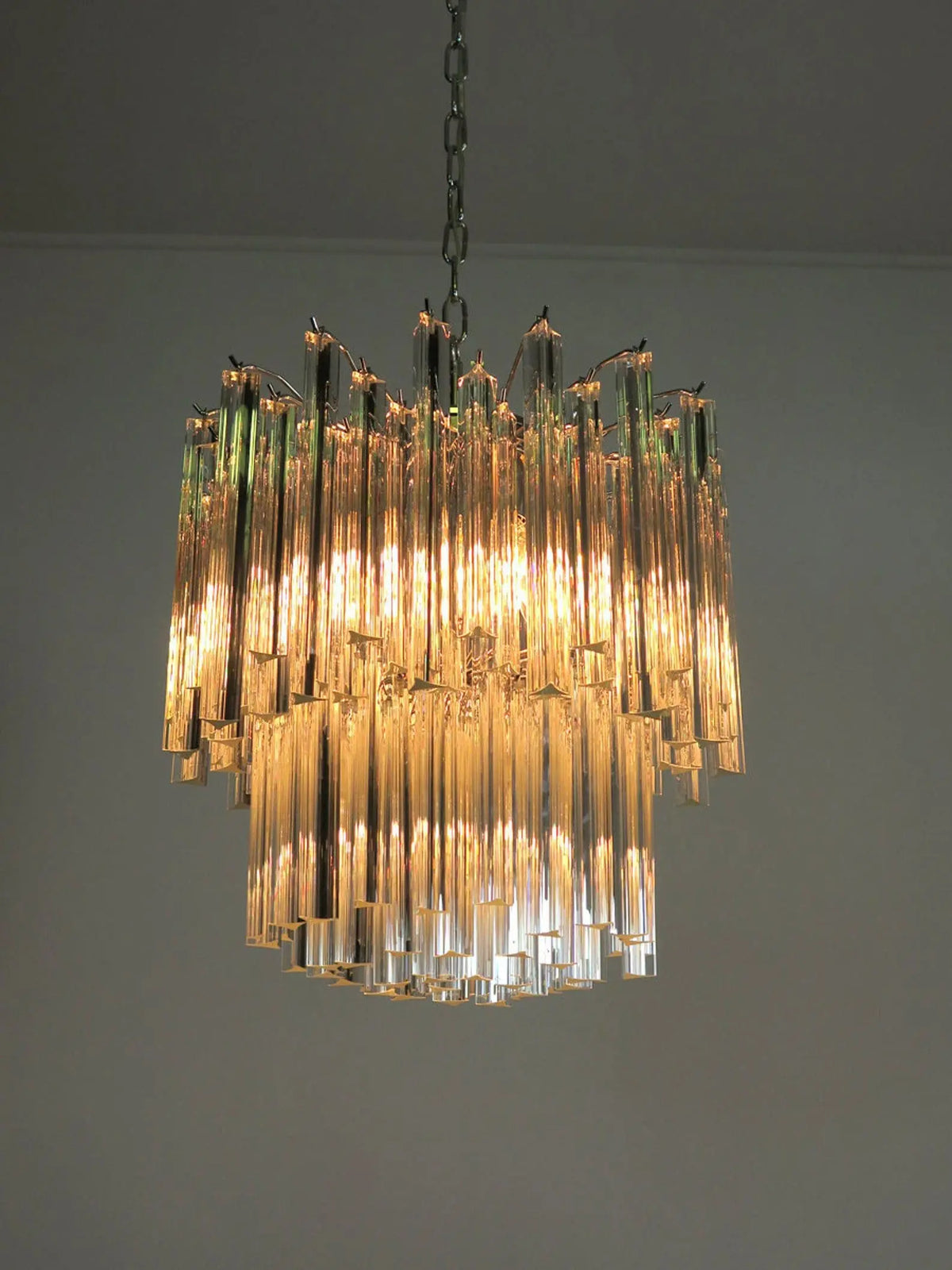 Murano-Style Chandelier – Arianna -107 prisms – Transparent